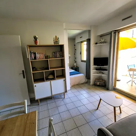 Διαμέρισμα Beau T2 A Golfe-juan Vue Piscines Parc Tropical Du Golf Proches Plages