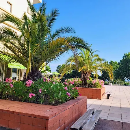 Beau T2 A Golfe-juan Vue Piscines Parc Tropical Du Golf Proches Plages * Vallauris