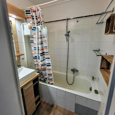 Beau T2 A Golfe-juan Vue Piscines Parc Tropical Du Golf Proches Plages Διαμέρισμα