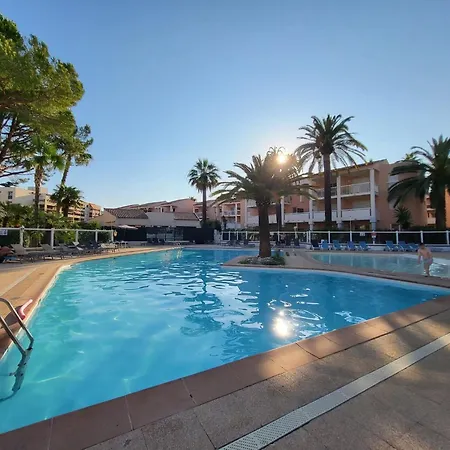 Beau T2 A Golfe-juan Vue Piscines Parc Tropical Du Golf Proches Plages Διαμέρισμα Vallauris